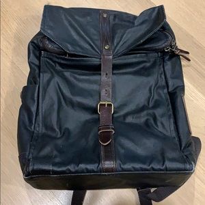 Backpack messenger style